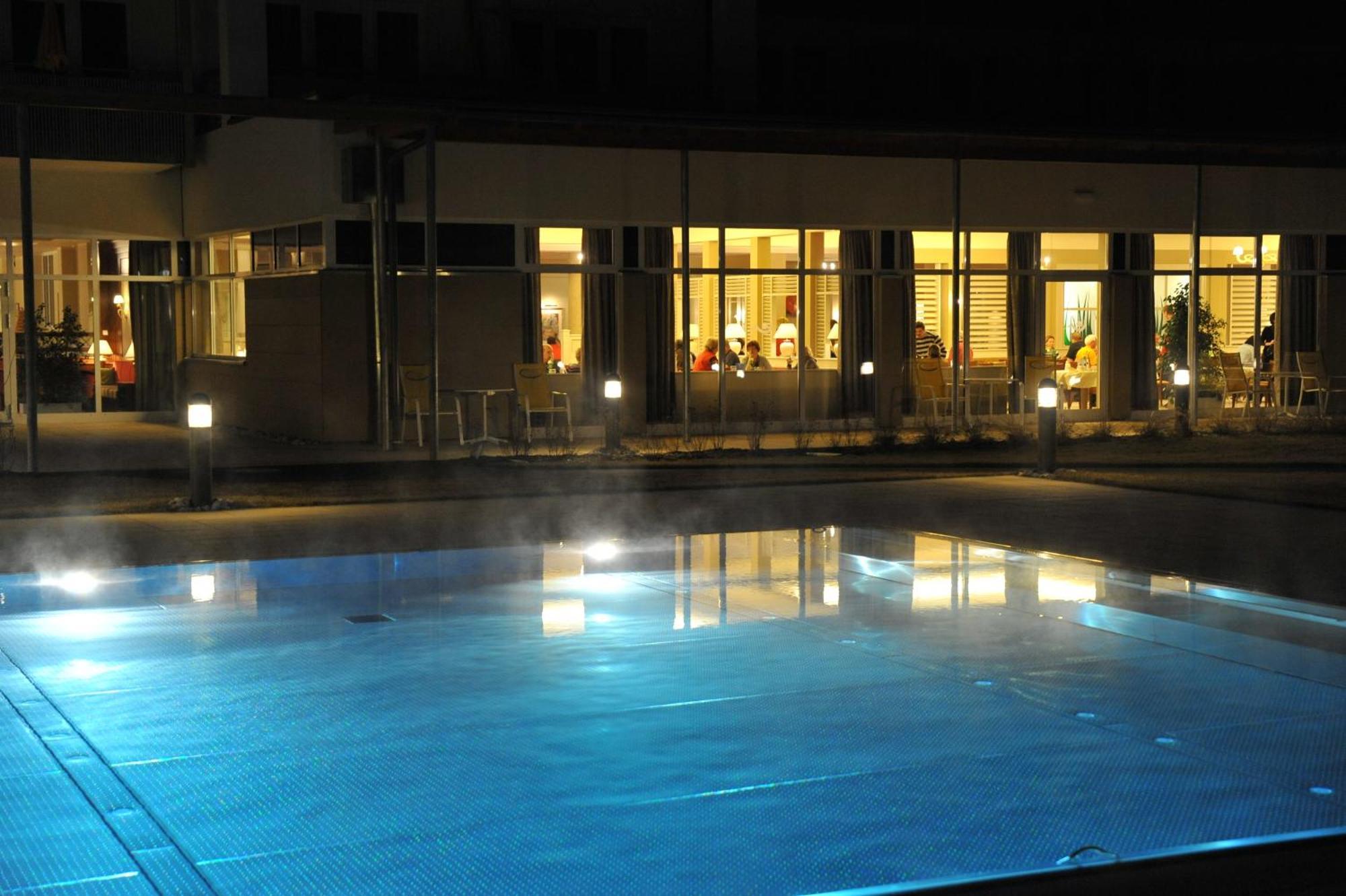 Gesundheitsresort Bad St. Leonhard Bad Sankt Leonhard im Lavanttal Ngoại thất bức ảnh