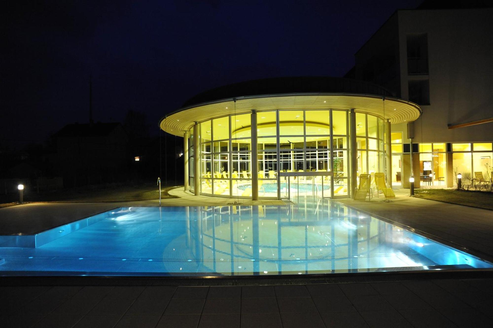 Gesundheitsresort Bad St. Leonhard Bad Sankt Leonhard im Lavanttal Ngoại thất bức ảnh