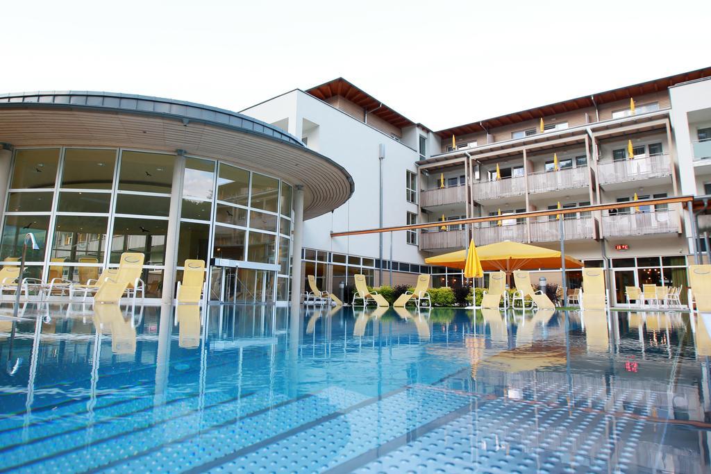 Gesundheitsresort Bad St. Leonhard Bad Sankt Leonhard im Lavanttal Ngoại thất bức ảnh